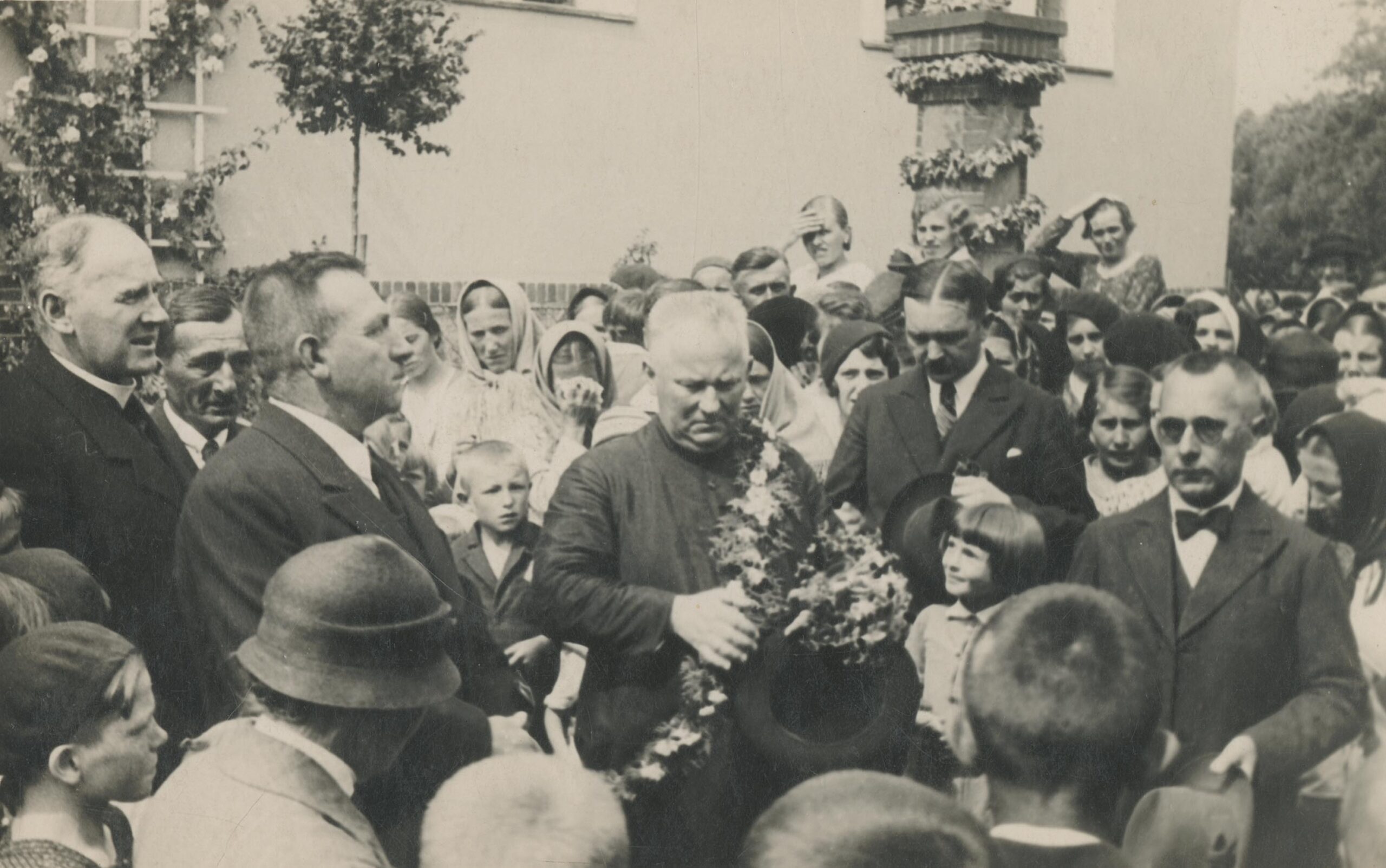 Osieczna. Pożegnanie ks. dziekana Pawła Steinmetza, 1935 rok