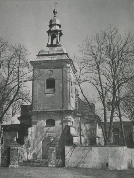 Pawłowice. Kościół pw. Matki Boskiej Śnieżnej, około 1950 roku